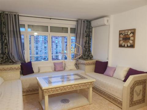 Amplia vivienda con vistas despejadas y excelente ubicación