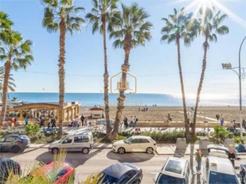 Napoli Estate presenta - Vivienda en primera línea de playa en La Malagueta