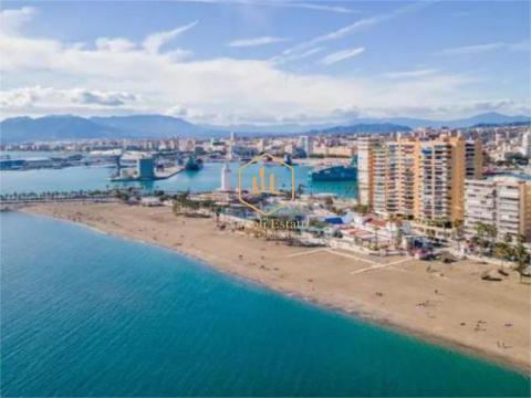 Napoli Estate presenta - Vivienda en primera línea de playa en La Malagueta