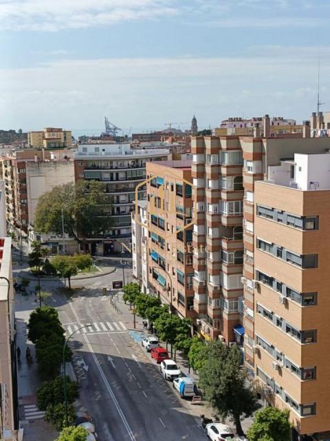 Piso a estrenar en alquiler larga temporada - Zona Victoria / Fuente Olletas, Málaga