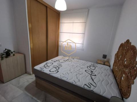 NAPOLI ESTATE presenta acogedor apartamento en zona Hospitales - Victoria Eugenia