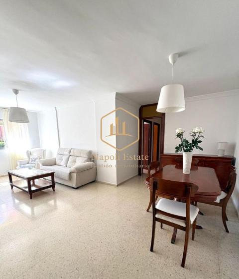 ALQUILER DE VIVIENDA DE 3 DORMITORIOS CON GARAJE INCLUIDO EN EL CENTRO DE MÁLAGA - PERCHEL SUR