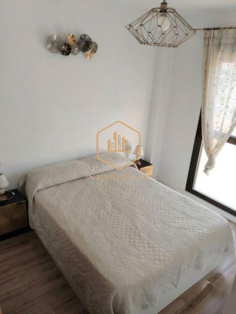 ALQUILER DE VIVIENDA DE 3 DORMITORIOS EN TEATINOS - MÁLAGA